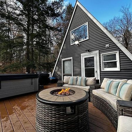 New! Cozy & Modern A-Frame In The Woods W/Hot Tub Villa Tamworth Eksteriør billede