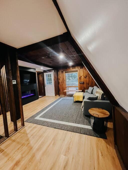 New! Cozy & Modern A-Frame In The Woods W/Hot Tub Villa Tamworth Eksteriør billede