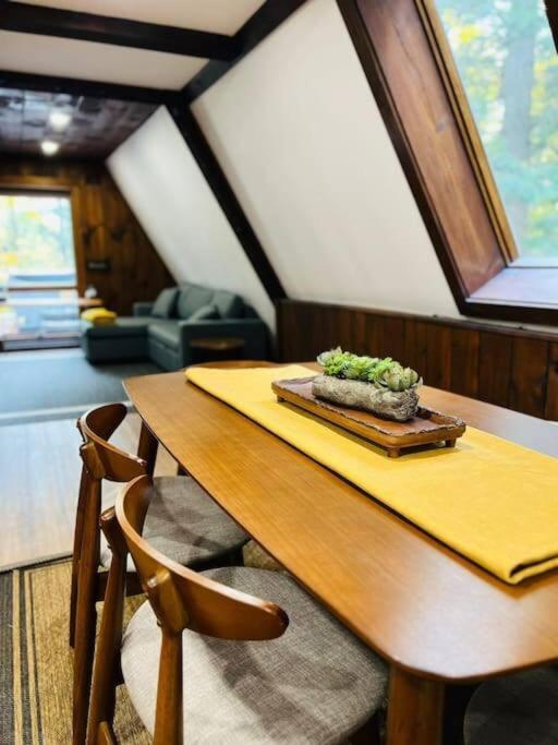 New! Cozy & Modern A-Frame In The Woods W/Hot Tub Villa Tamworth Eksteriør billede