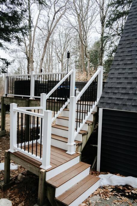 New! Cozy & Modern A-Frame In The Woods W/Hot Tub Villa Tamworth Eksteriør billede